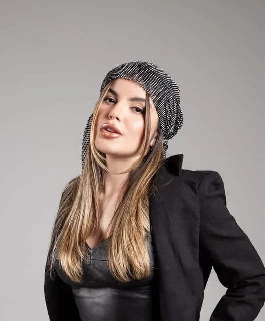 SARAH LEONEL PROFILE PHOTO